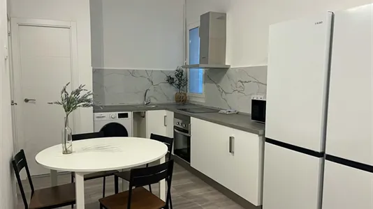 Rooms in Madrid Retiro - photo 8