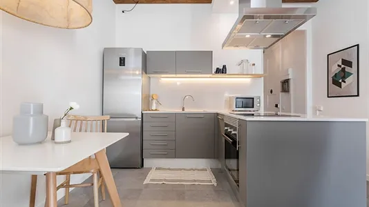 Apartments in Barcelona Eixample - photo 5