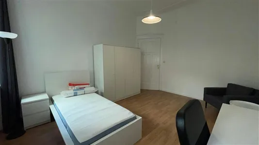 Rooms in Berlin Charlottenburg-Wilmersdorf - photo 6