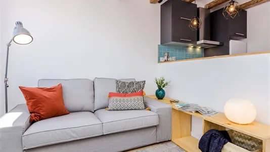 Apartments in Barcelona Eixample - photo 4