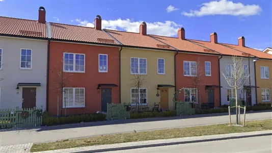 Houses in Sigtuna - photo 1