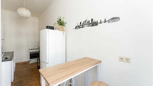 Rooms in Berlin Friedrichshain-Kreuzberg - photo 9