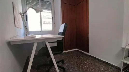 Rooms in Valencia La Zaidía - photo 4