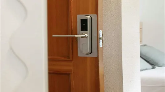 Rooms in Madrid Hortaleza - photo 8