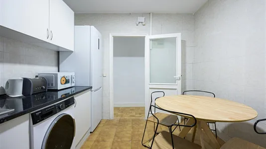 Rooms in Madrid Chamberí - photo 6