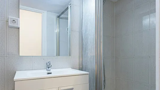 Rooms in Madrid Chamberí - photo 6