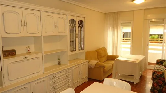 Rooms in Córdoba - photo 9