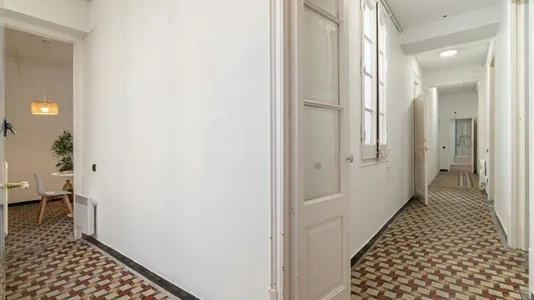 Rooms in Barcelona Ciutat Vella - photo 5