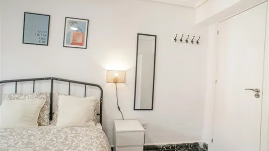 Rooms in Tavernes Blanques - photo 2