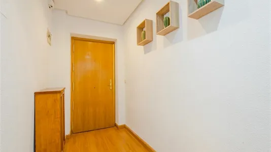 Rooms in Madrid Retiro - photo 10