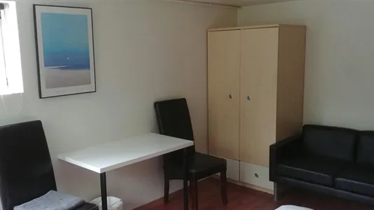 Rooms in Reykjavík Hlíðar - photo 4