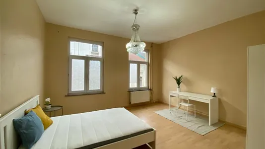 Rooms in Brussels Sint-Joost-ten-Node - photo 1