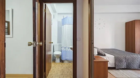 Rooms in Alcalá de Henares - photo 8