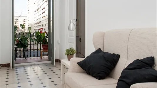 Rooms in Barcelona Eixample - photo 6