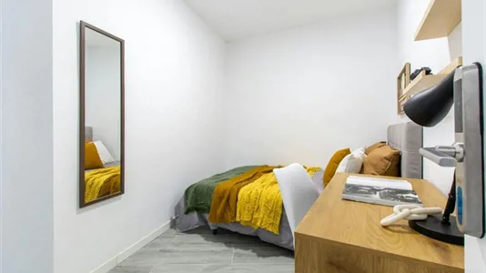 Rooms in Madrid Centro - photo 3