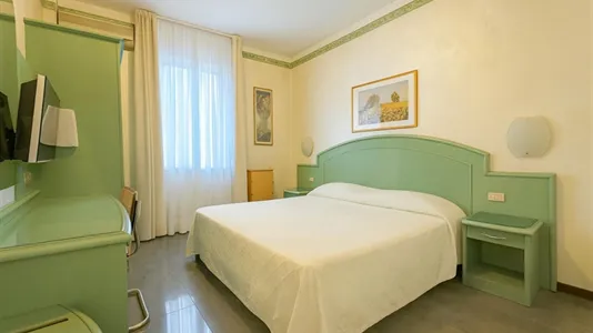 Rooms in Novara - photo 2
