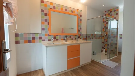 Rooms in Paterna - photo 10