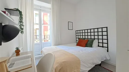Rooms in Madrid Centro - photo 9