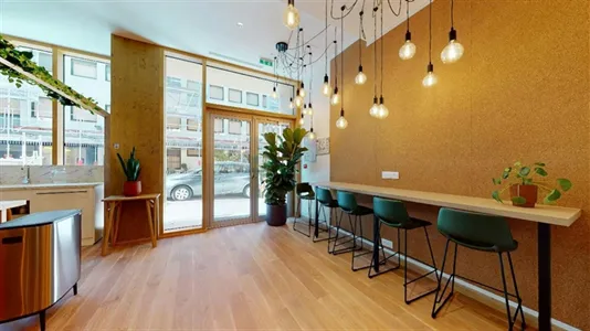 Rooms in Paris 17ème arrondissement - photo 4