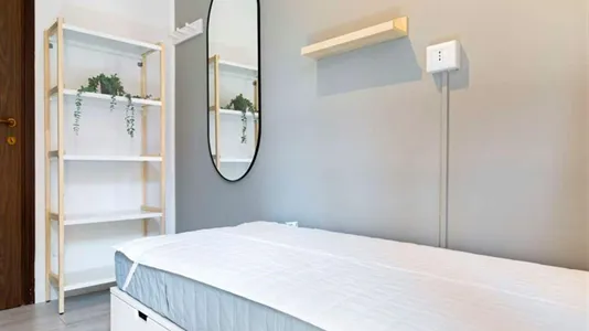Rooms in Milano Zona 5 - Vigentino, Chiaravalle, Gratosoglio - photo 4