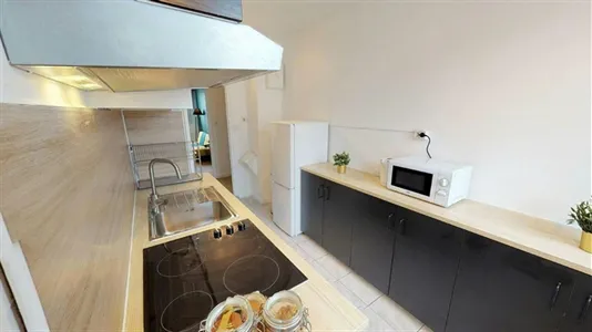 Rooms in Lyon - photo 8