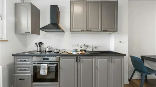 Rooms in Berlin Charlottenburg-Wilmersdorf - photo 4