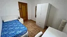 Room for rent, Zaragoza, Aragón, &lt;span class=&quot;blurred street&quot; onclick=&quot;ProcessAdRequest(8700397)&quot;&gt;&lt;span class=&quot;hint&quot;&gt;See streetname&lt;/span&gt;[xxxxxxxxxxxxx]&lt;/span&gt;