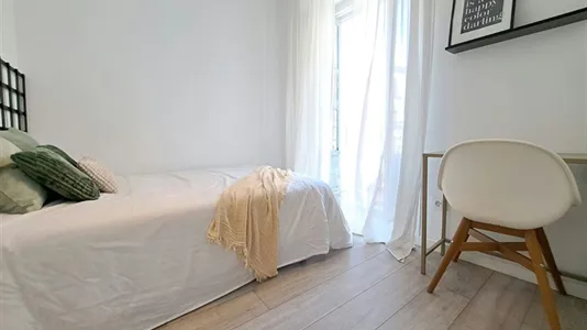 Rooms in Madrid Centro - photo 9