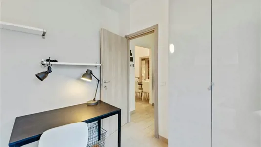 Rooms in Milano Zona 4 - Vittoria, Forlanini - photo 2