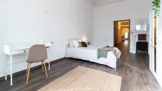 Rooms in Barcelona Eixample - photo 6