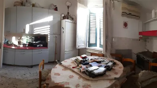 Rooms in Messina - photo 6