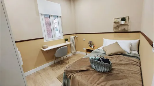 Rooms in Madrid Salamanca - photo 8