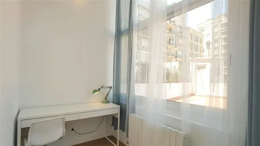 Rooms in Barcelona Eixample - photo 4