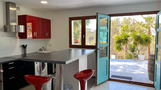 Houses in Canyelles - photo 5