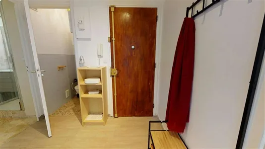 Rooms in Lyon - photo 9