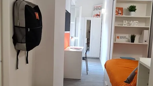 Rooms in Roma Municipio VIII – Appia Antica - photo 4