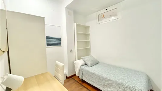 Rooms in Madrid Chamberí - photo 5