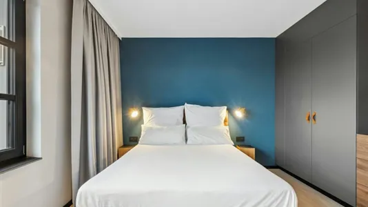 Apartments in Berlin Lichtenberg - photo 1