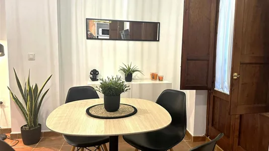 Apartments in Valencia Ciutat Vella - photo 2