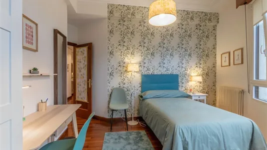 Rooms in Bilbao - photo 5