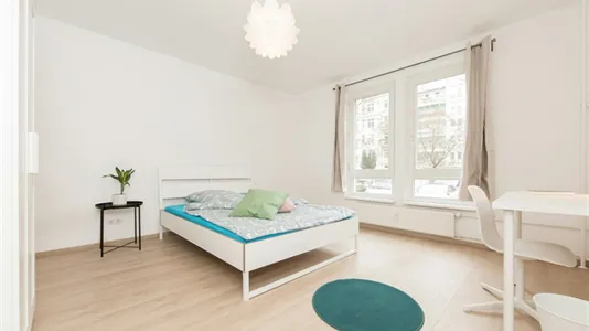 Rooms in Berlin Neukölln - photo 1