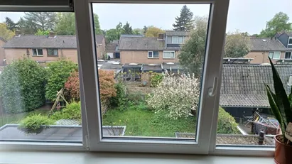 Room in a large family house 10 min to Wageningen University