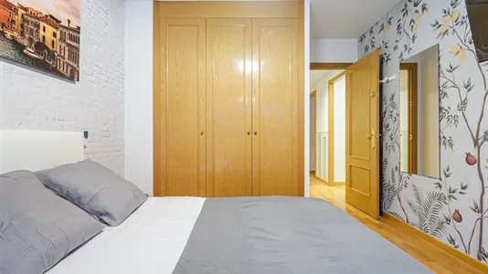 Rooms in Guadalajara - photo 4