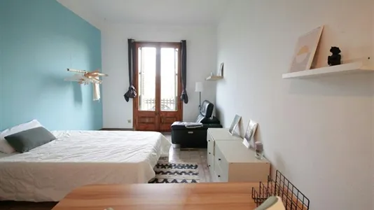 Rooms in Barcelona Eixample - photo 4