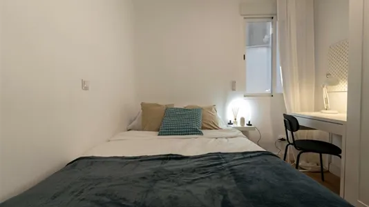 Rooms in Madrid Chamberí - photo 2