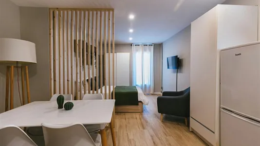 Apartments in Barcelona Ciutat Vella - photo 3