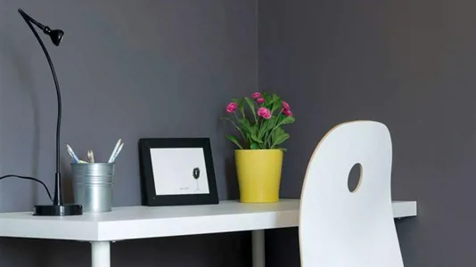 Rooms in Milano Zona 8 - Fiera, Gallaratese, Quarto Oggiaro - photo 3