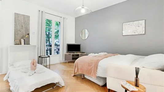 Apartments in Paris 15ème arrondissement - photo 9