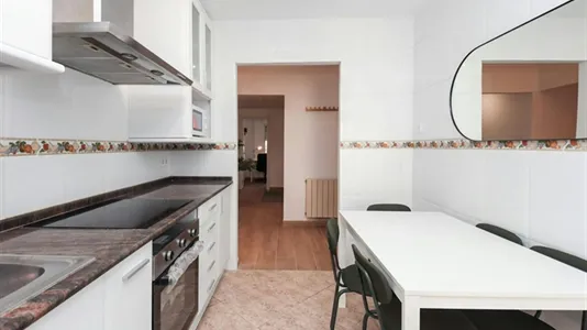 Rooms in Reus - photo 10