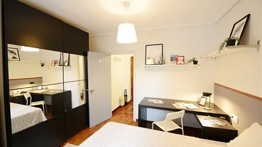Rooms in Bilbao - photo 7